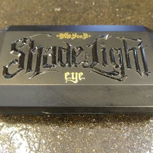 Kat Von D | Shade & Light Rust Quad